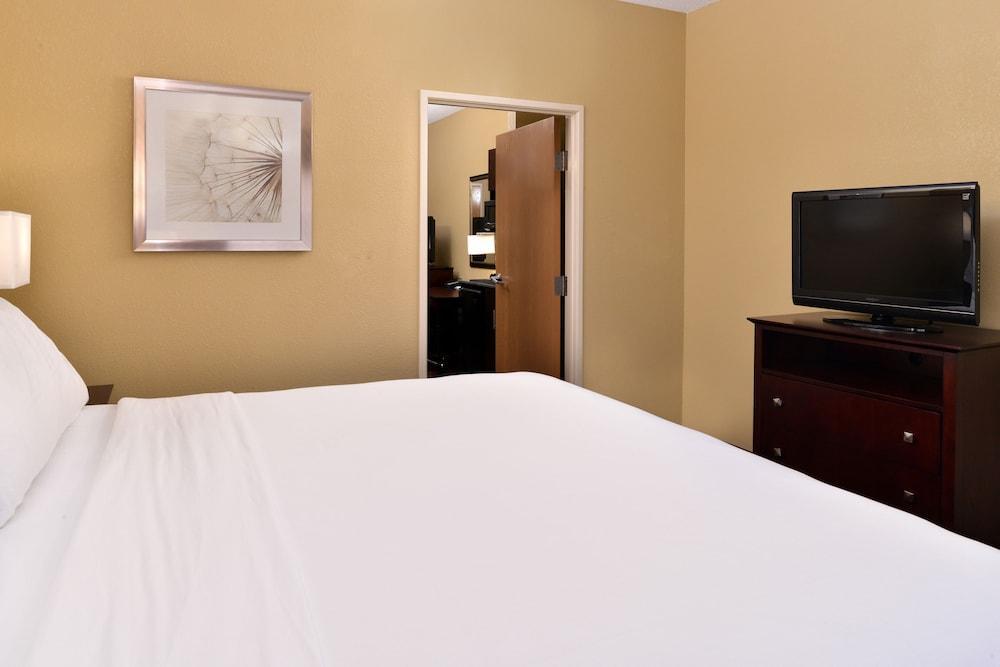 Holiday Inn Express Hotel & Suites Cincinnati-North/Sharonville Eksteriør billede