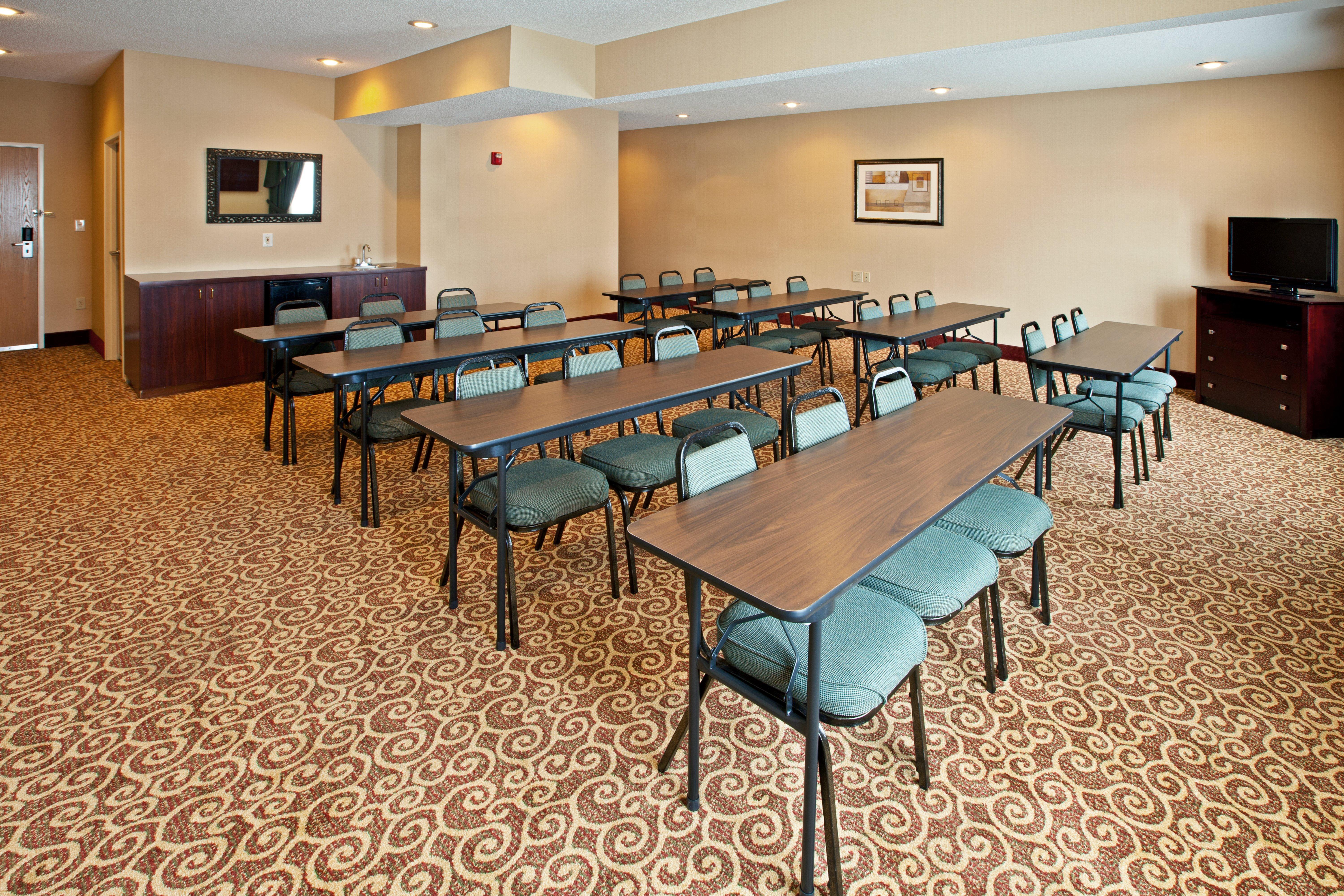 Holiday Inn Express Hotel & Suites Cincinnati-North/Sharonville Eksteriør billede