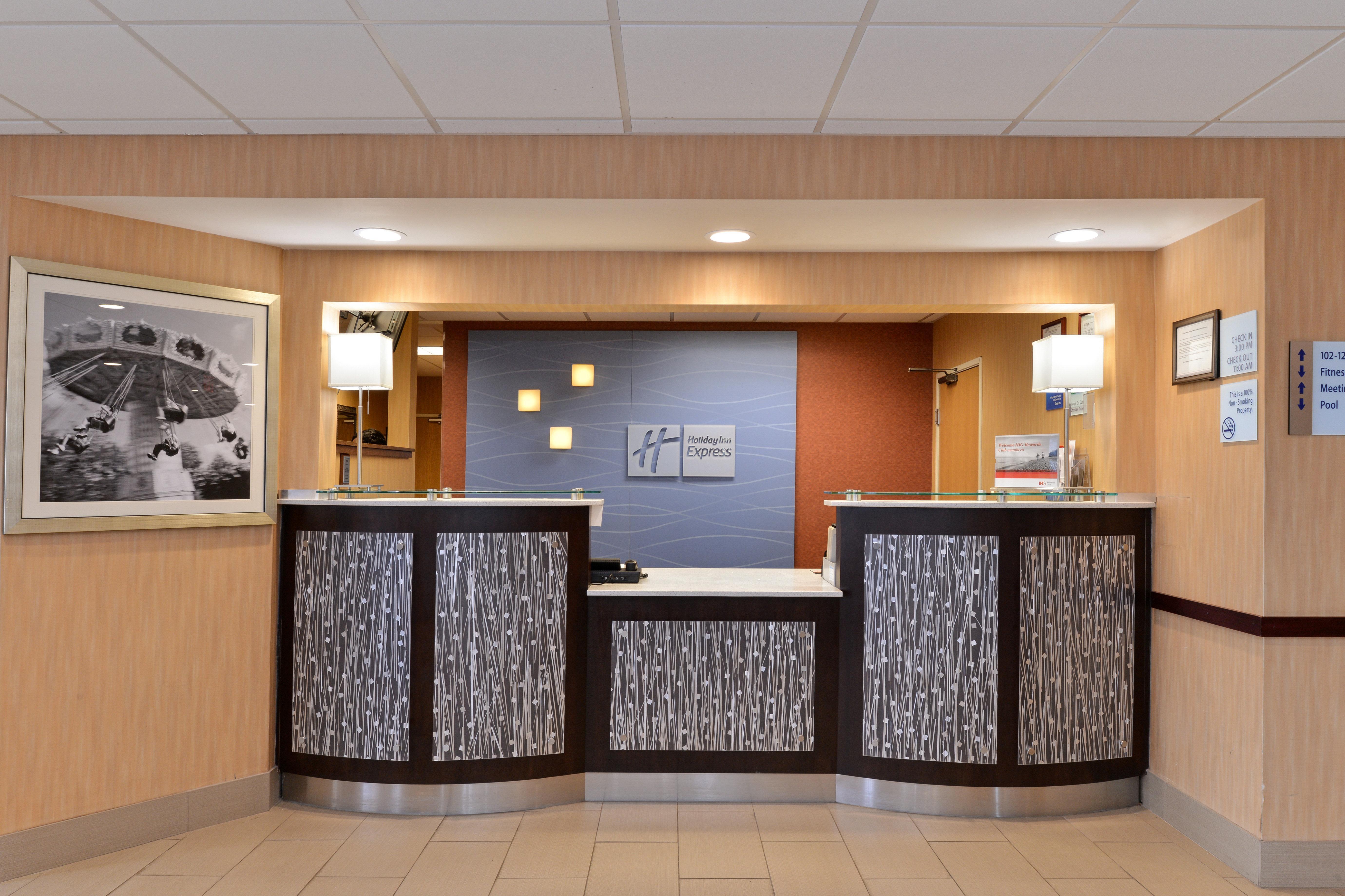 Holiday Inn Express Hotel & Suites Cincinnati-North/Sharonville Eksteriør billede