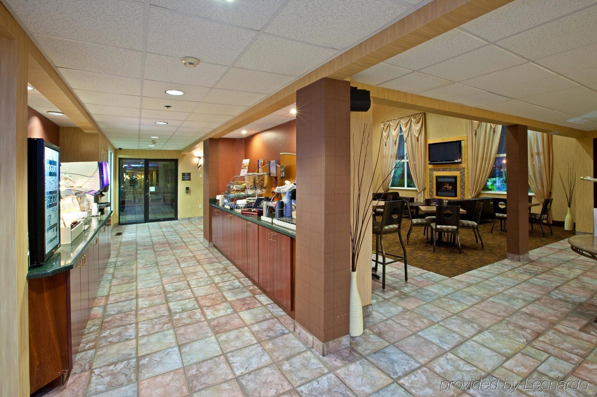 Holiday Inn Express Hotel & Suites Cincinnati-North/Sharonville Eksteriør billede