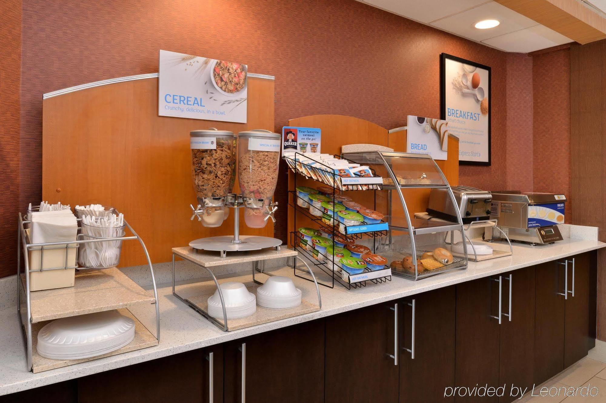 Holiday Inn Express Hotel & Suites Cincinnati-North/Sharonville Eksteriør billede