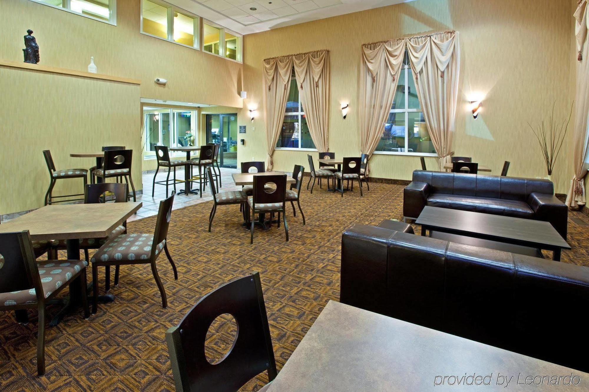 Holiday Inn Express Hotel & Suites Cincinnati-North/Sharonville Restaurant billede