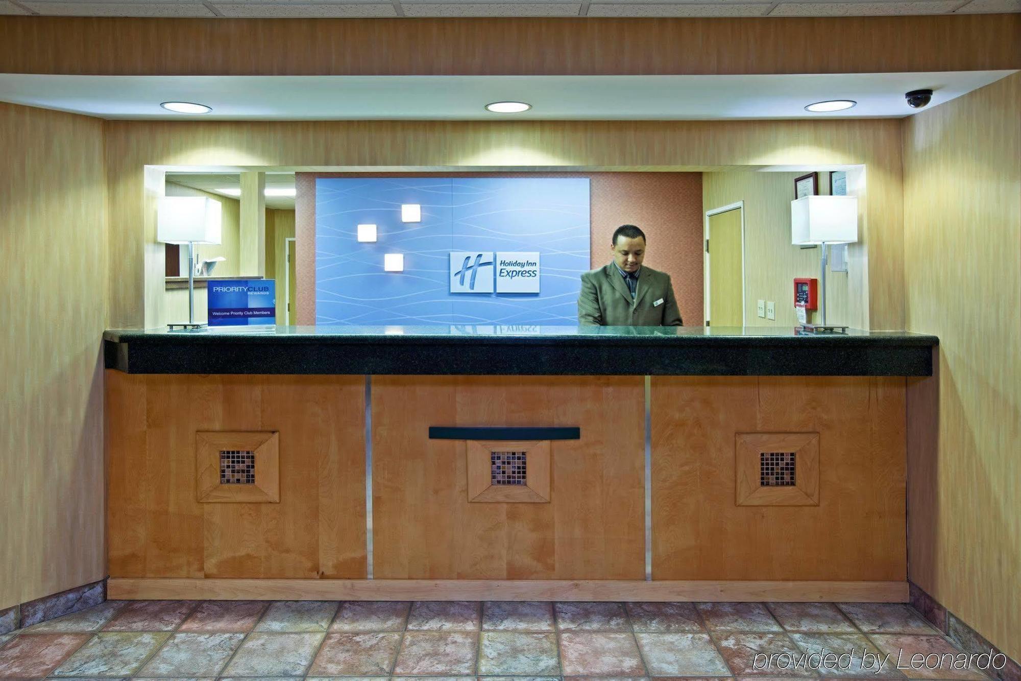 Holiday Inn Express Hotel & Suites Cincinnati-North/Sharonville Interiør billede